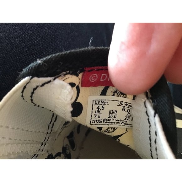 Vans Disney Slip On Mickey & Minnie Checker Flame Sneaker W6/ M4.5 New - Picture 3 of 3